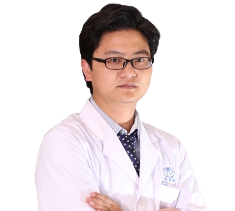 张卓 医生