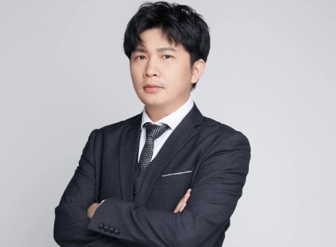 周佳明