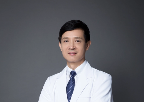 李勤