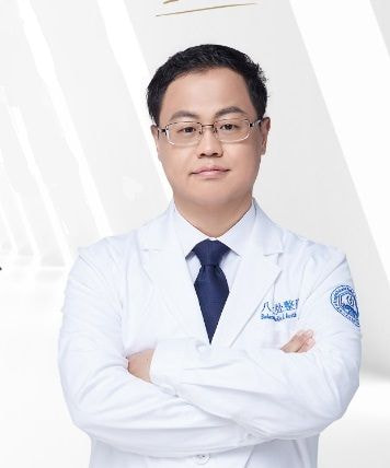 王冰清_副本.jpg