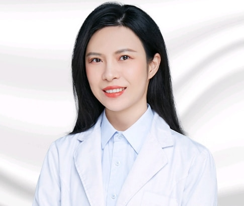 曾凡珍 医生
