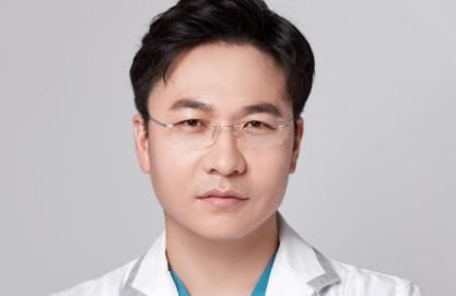 沈阳铭瑄康鹤医生.jpg