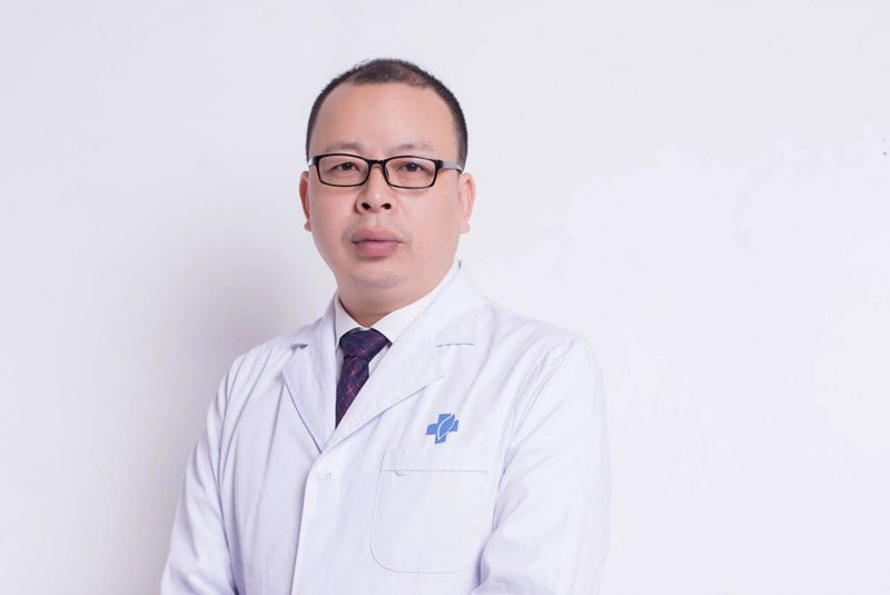 邓东伟 医生