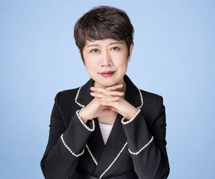 李虹