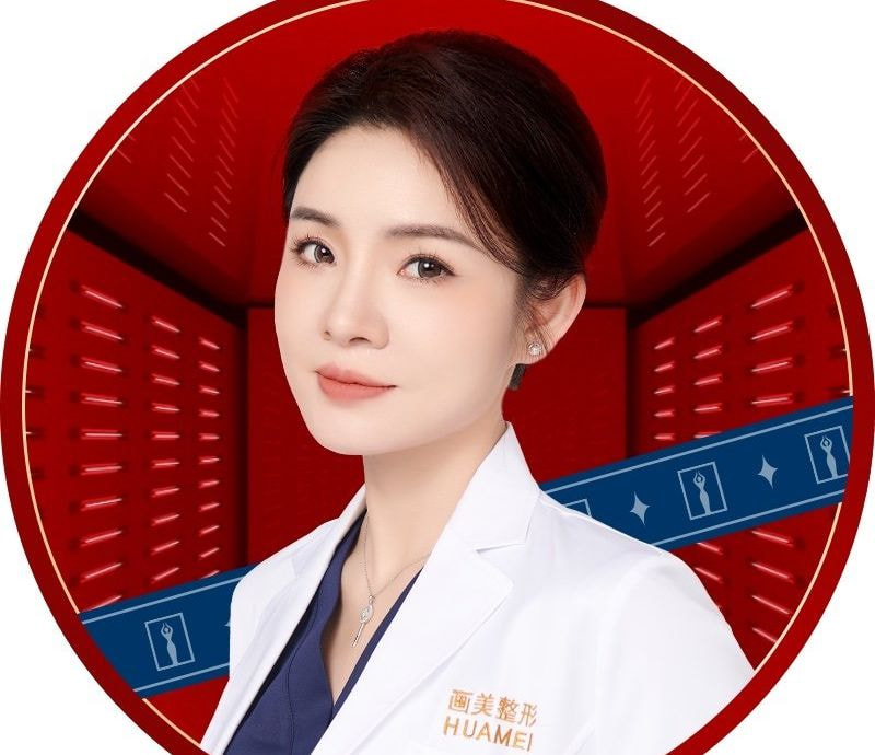 何丽萍