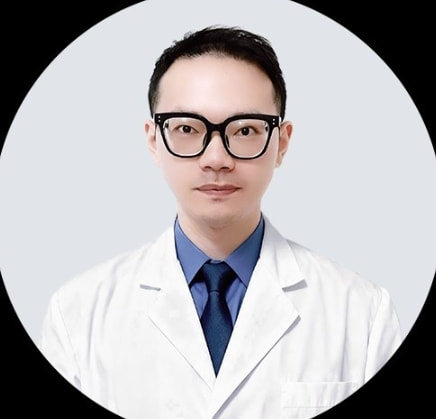 易亮 医生