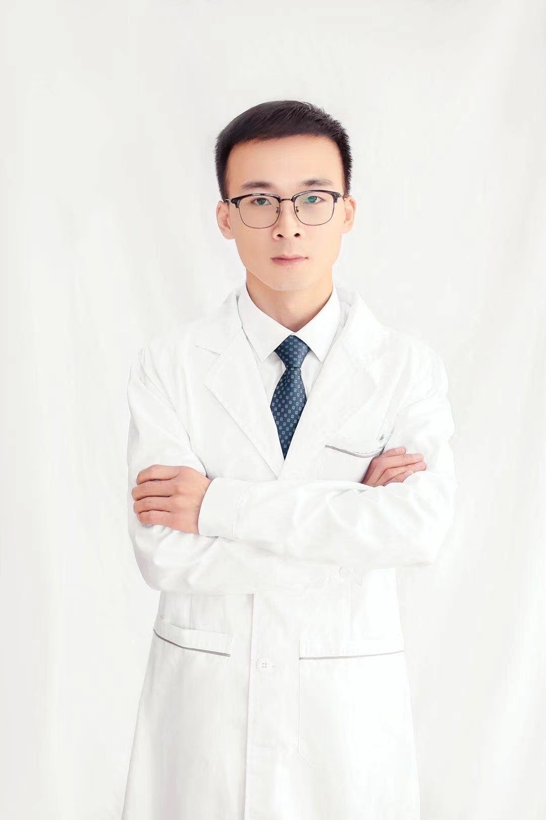 刘康 医生