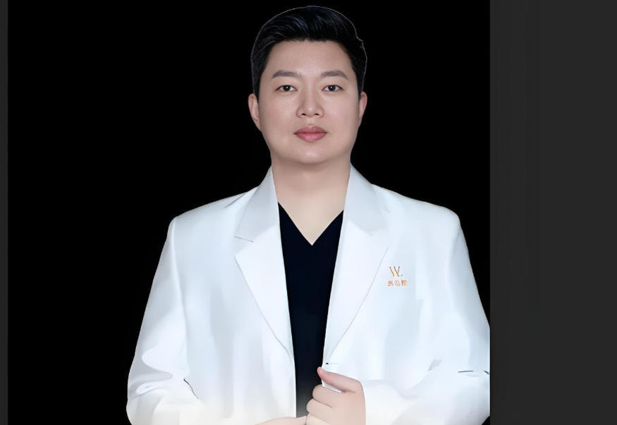 蒋伯熙医生.jpg