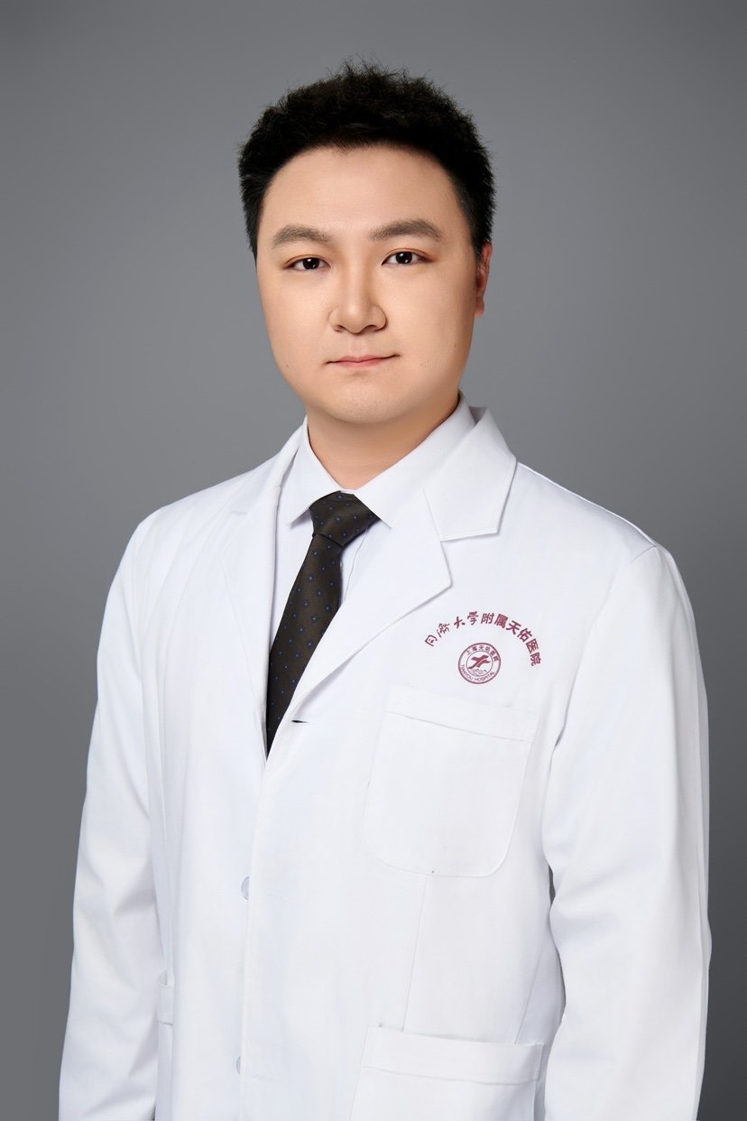 龚一哲 医生