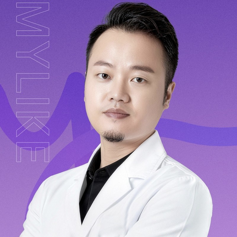龙鹏辉 医生