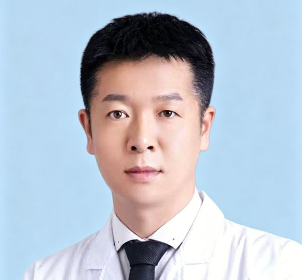 史秋宇