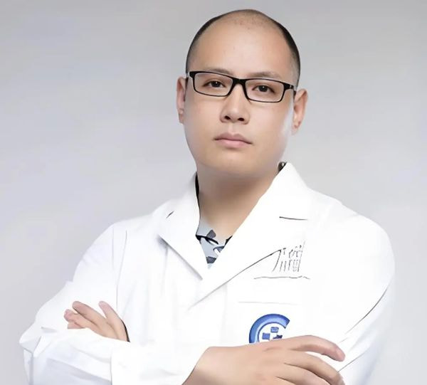 郑胜国 医生