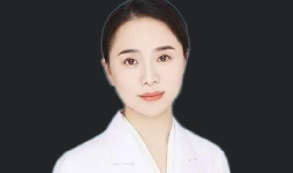 宴姣霞