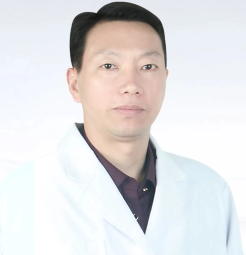 左日宜 医生