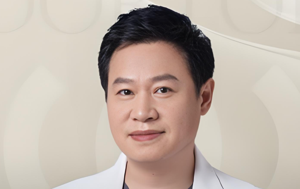 冷葵仿 医生
