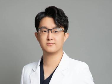 高鹏 医生