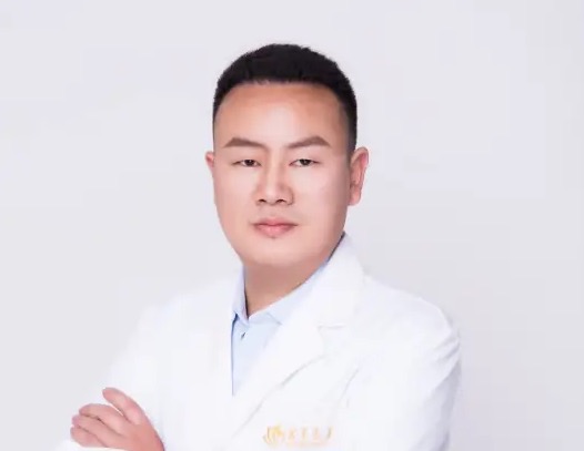 钟小龙 医生