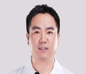 卢明 医生