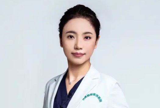 张裴