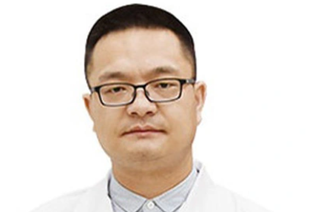 李成辉