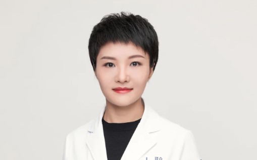 杨莉
